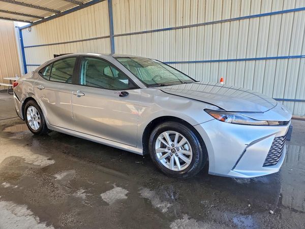 2025 TOYOTA CAMRY — Passenger 3/4