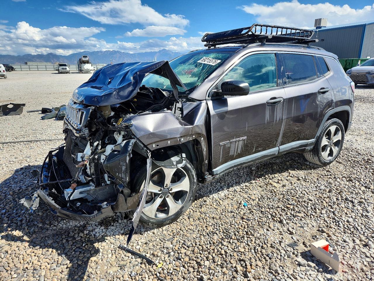 2018 JEEP COMPASS — Front 3/4