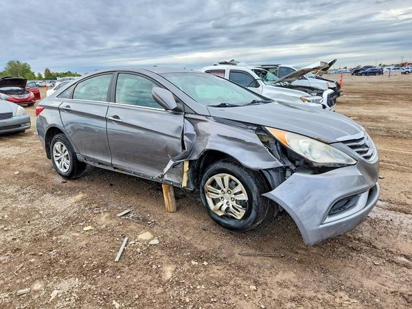 2012 HYUNDAI SONATA — Passenger 3/4