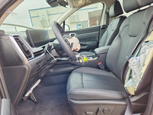 2026 KIA SORENTO — DENT