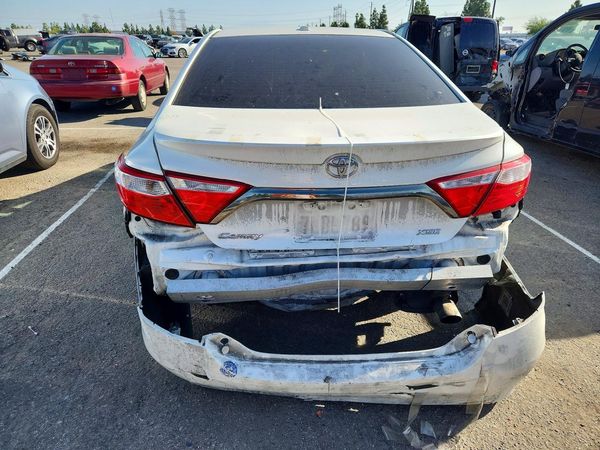 2015 TOYOTA CAMRY — DIRR