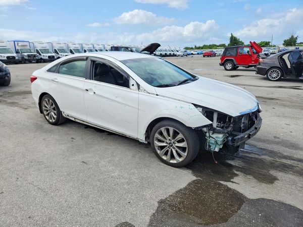 2012 HYUNDAI SONATA — Passenger 3/4