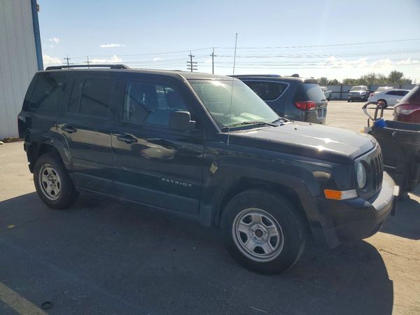 2017 JEEP PATRIOT — Passenger 3/4
