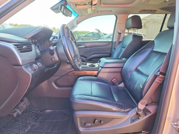 2016 CHEVROLET SUBURBAN LT — DENT