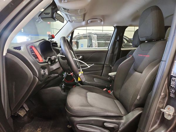2017 JEEP RENEGADE Trailhawk