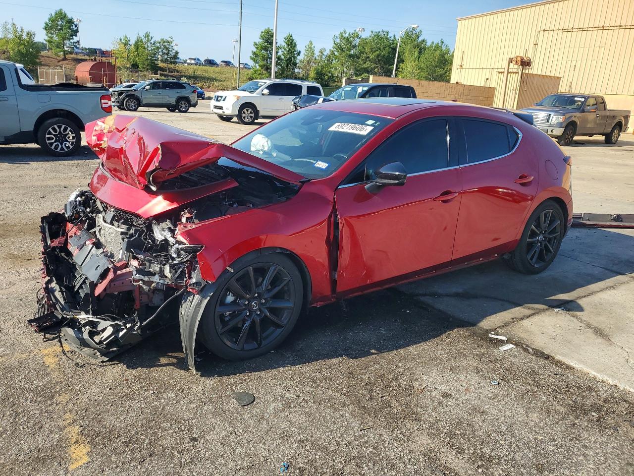 2023 MAZDA 3 Premium Plus Package — Front 3/4