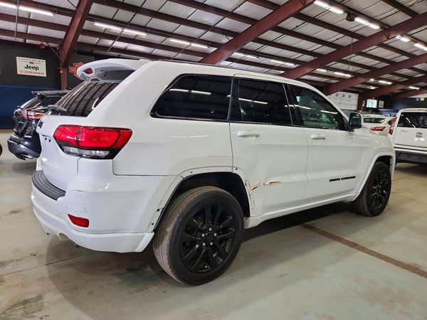 2020 JEEP GRAND CHEROKEE Laredo