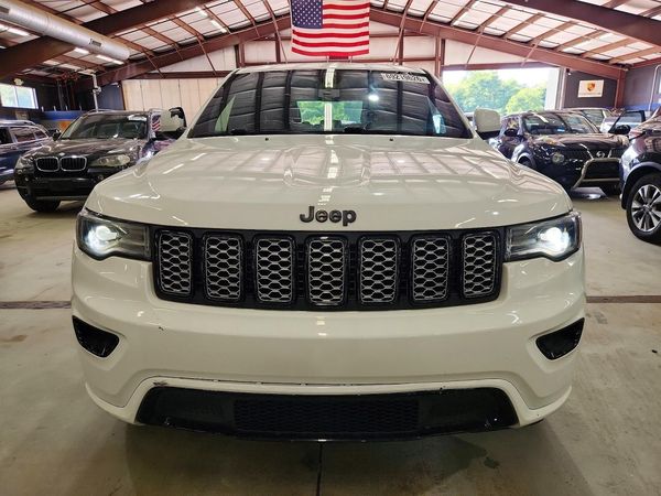 2020 JEEP GRAND CHEROKEE Laredo