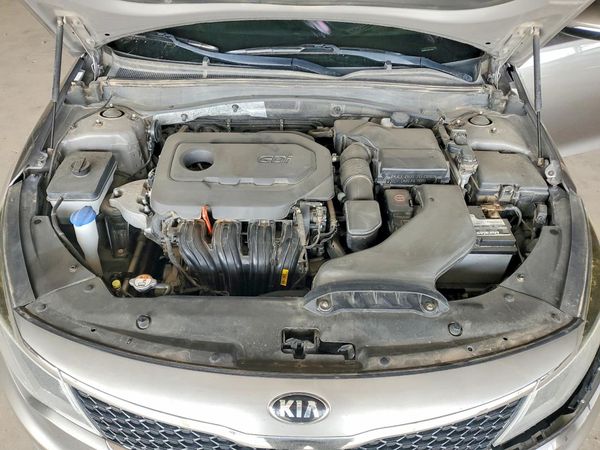 2016 KIA OPTIMA — Engine bay