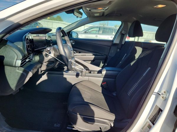 2021 HYUNDAI ELANTRA — DENT