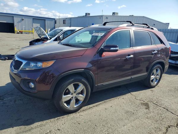 2013 KIA SORENTO — DSFA — Front 3/4