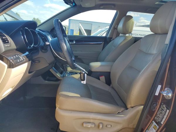2013 KIA SORENTO EX — DENT
