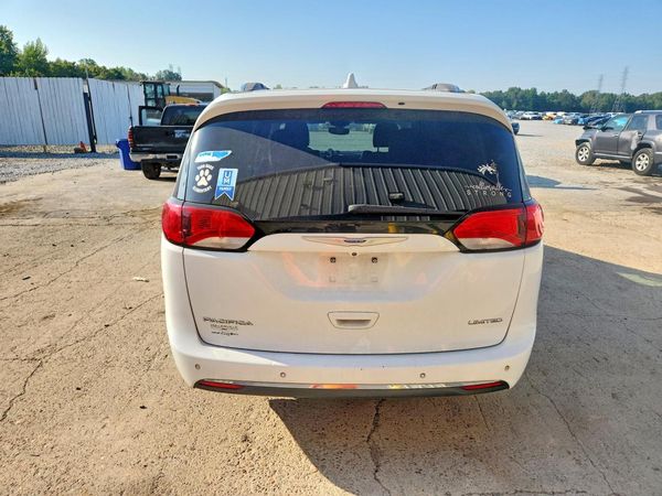 2018 CHRYSLER PACIFICA Limited — DIRR