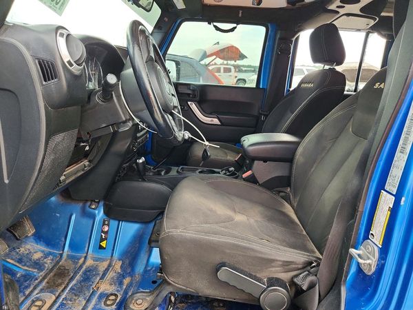 2015 JEEP WRANGLER UNLIMITED — DENT