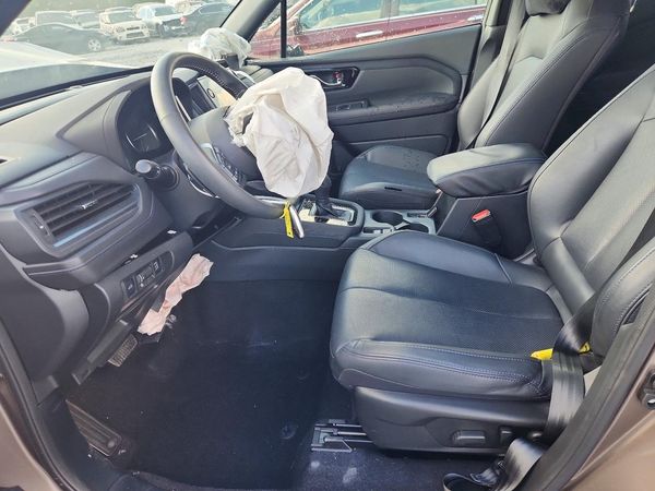 2025 SUBARU FORESTER — DENT