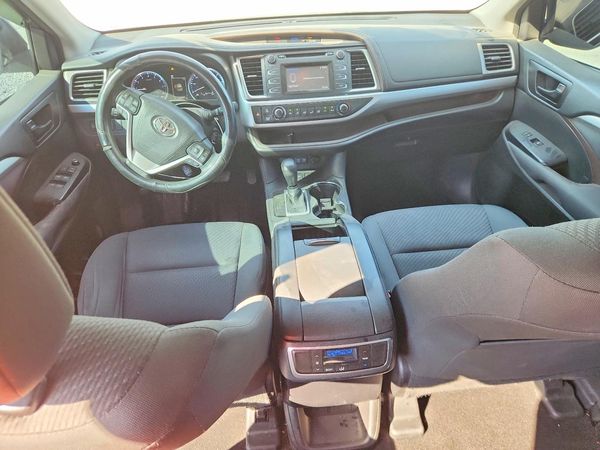 2017 TOYOTA HIGHLANDER — CKPT