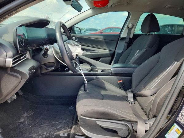 2023 HYUNDAI ELANTRA — DENT