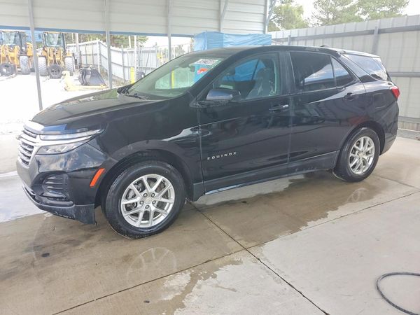 2024 CHEVROLET EQUINOX LS — Front 3/4