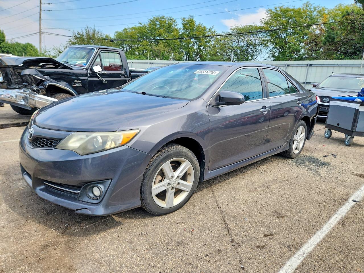2012 TOYOTA CAMRY — Front 3/4