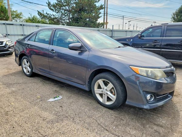 2012 TOYOTA CAMRY — Passenger 3/4