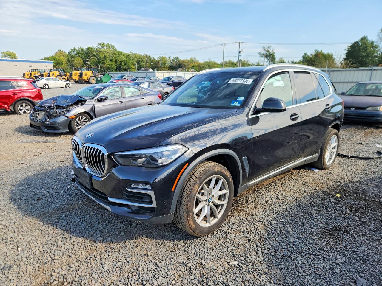2020 BMW X5 xDrive40i — Front 3/4