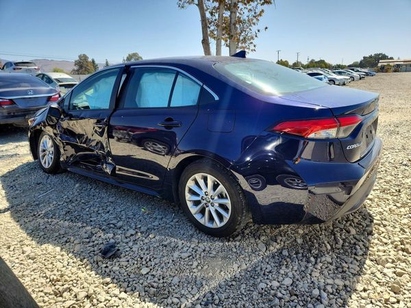 2020 TOYOTA COROLLA XLE