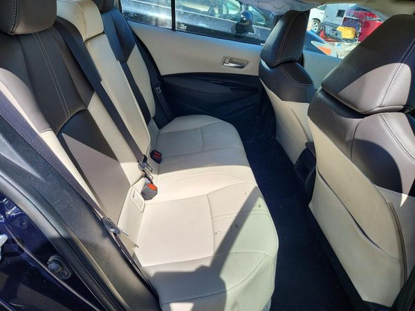 2020 TOYOTA COROLLA XLE