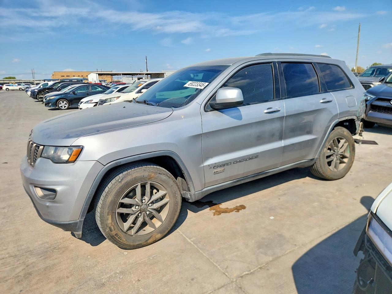 2016 JEEP GRAND CHEROKEE — Front 3/4