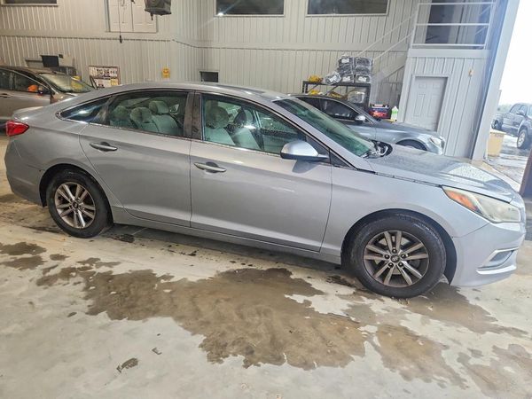 2017 HYUNDAI SONATA SE, Eco — Passenger 3/4