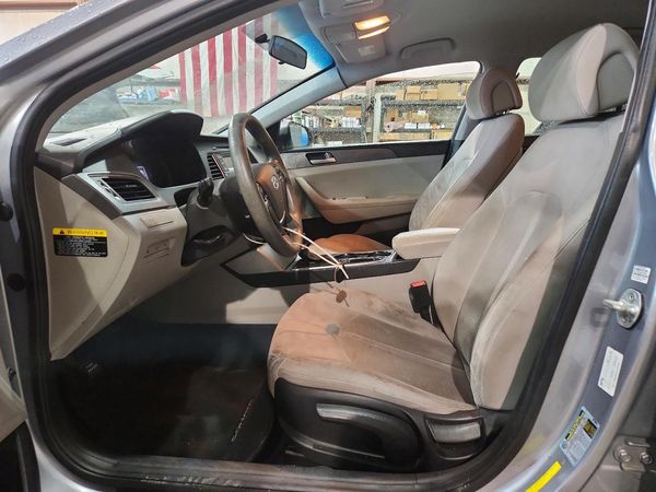 2017 HYUNDAI SONATA SE, Eco — DENT