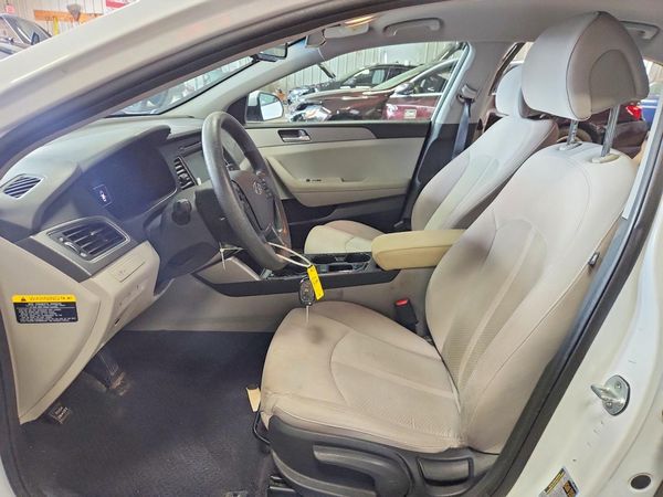 2016 HYUNDAI SONATA — DENT