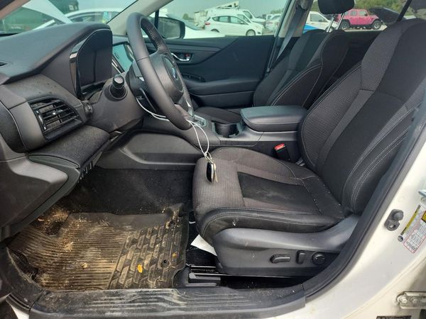 2025 SUBARU OUTBACK — DENT