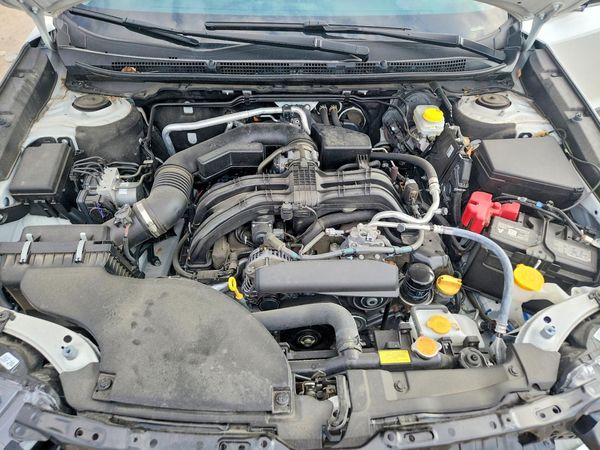 2025 SUBARU OUTBACK — Engine bay