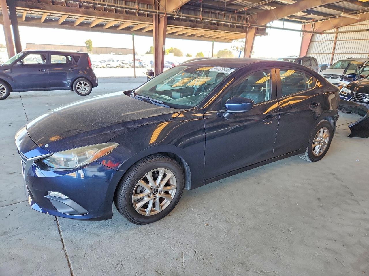 2016 MAZDA 3 — Front 3/4