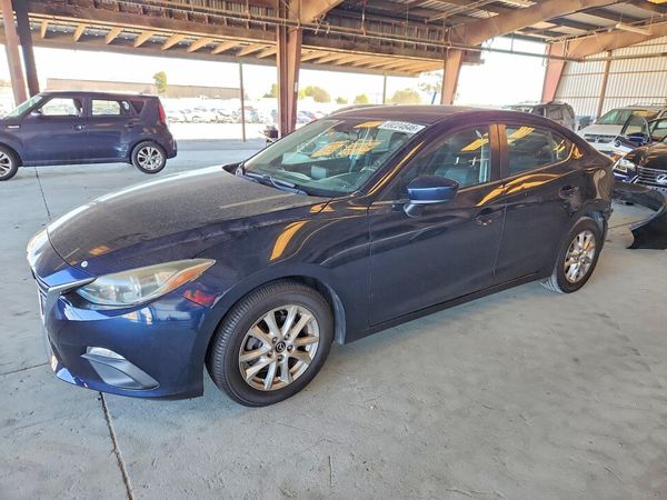 2016 MAZDA 3 — Front 3/4