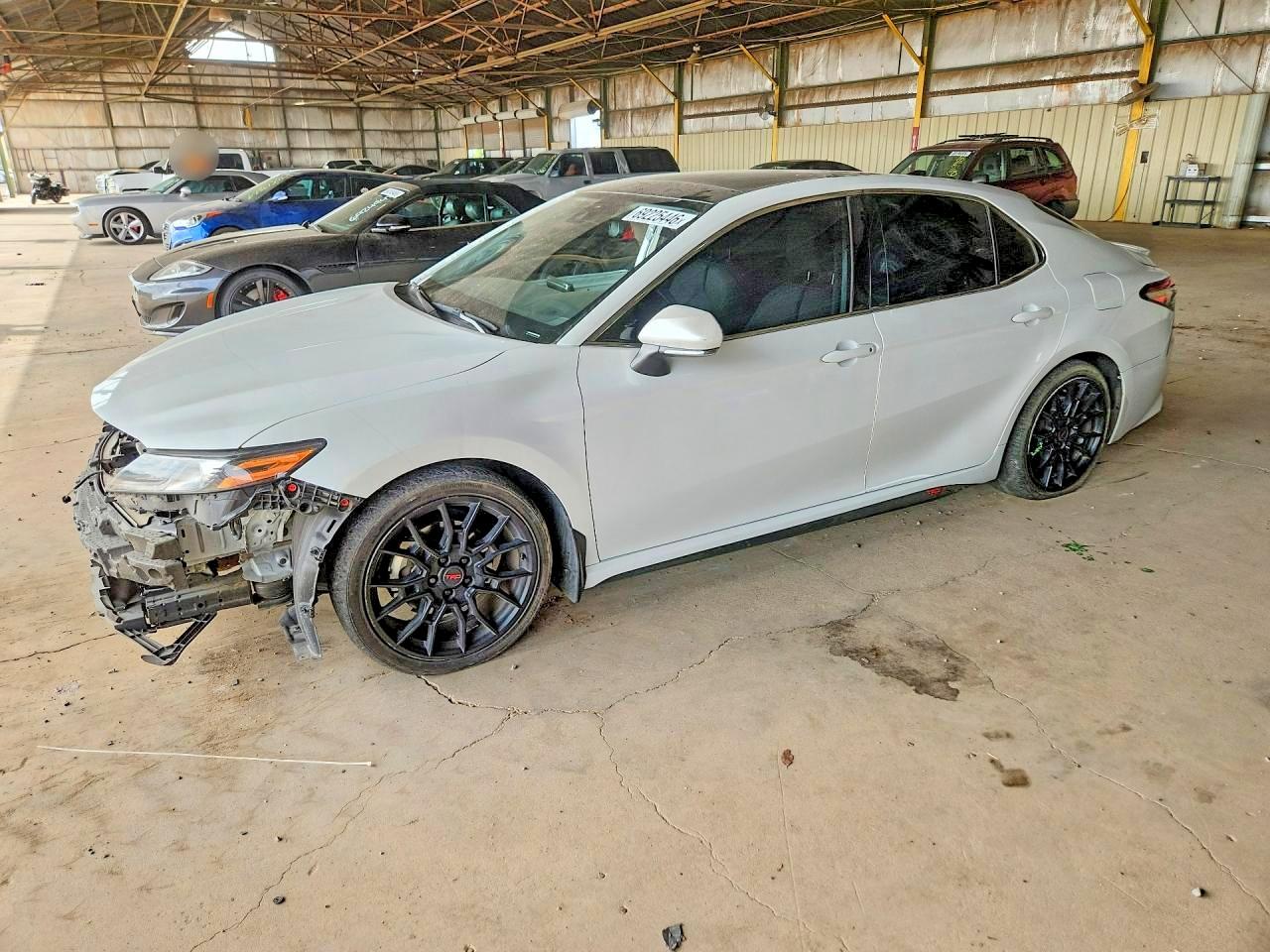 2021 TOYOTA CAMRY — Front 3/4