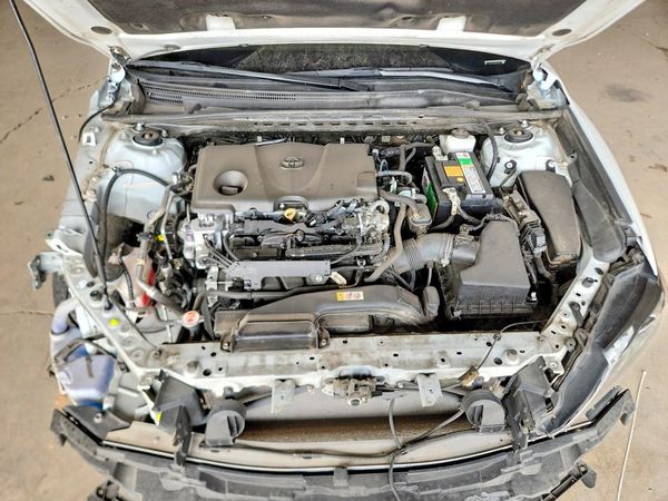 2021 TOYOTA CAMRY — Engine bay