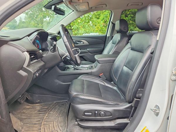 2019 CHEVROLET TRAVERSE LT — DENT