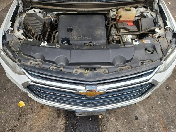 2019 CHEVROLET TRAVERSE LT — Engine bay