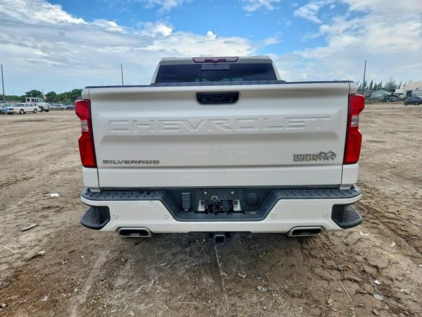 2024 CHEVROLET SILVERADO High Country — DIRR
