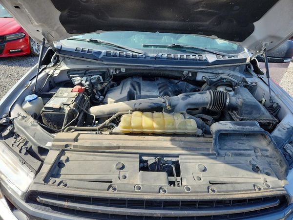 2020 FORD F150 — Engine bay