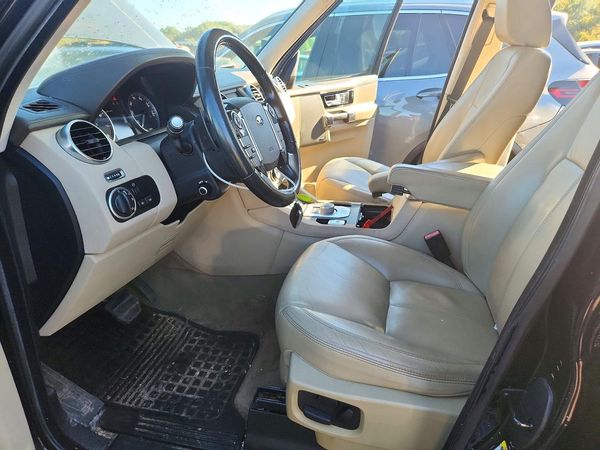 2015 LAND ROVER LR4 HSE LUX — DENT
