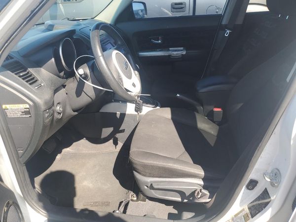 2012 KIA SOUL GL — DENT