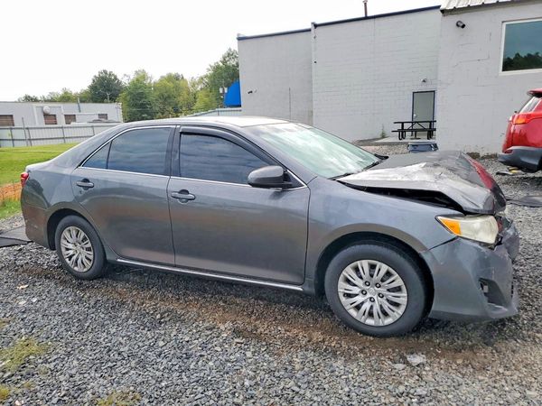 2012 TOYOTA CAMRY — Passenger 3/4