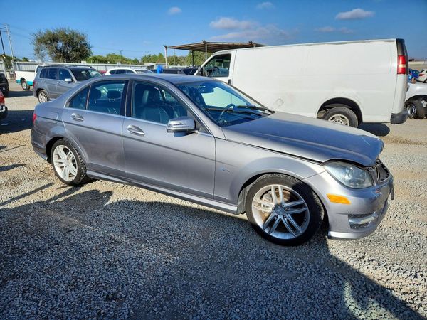 2012 MERCEDES-BENZ C C250 — Passenger 3/4