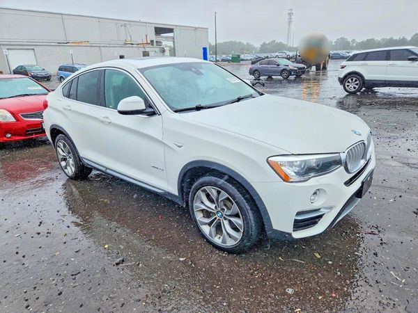 2015 BMW X4 xDrive35i — Passenger 3/4