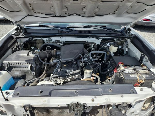 2018 TOYOTA TACOMA — Engine bay