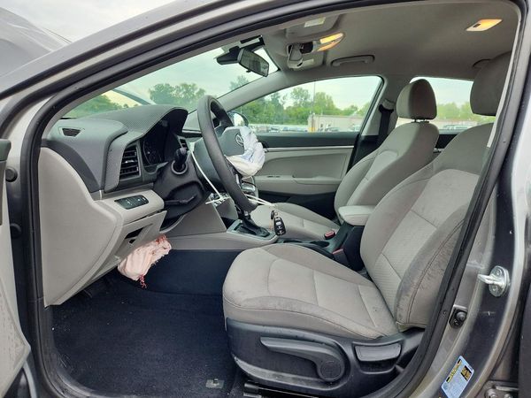 2020 HYUNDAI ELANTRA SE — DENT