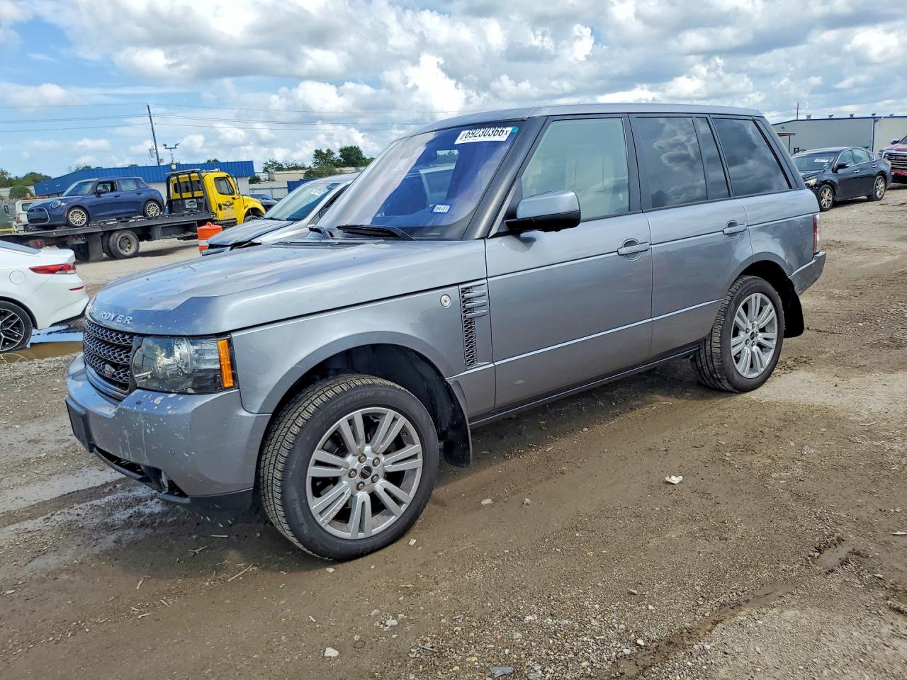 2012 LAND ROVER RANGEROVER HSE LUX — Front 3/4