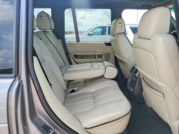 2012 LAND ROVER RANGEROVER HSE LUX — PSRS